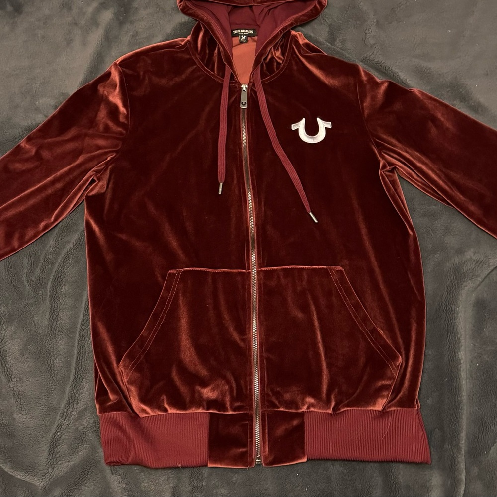 Size Medium
New Condition